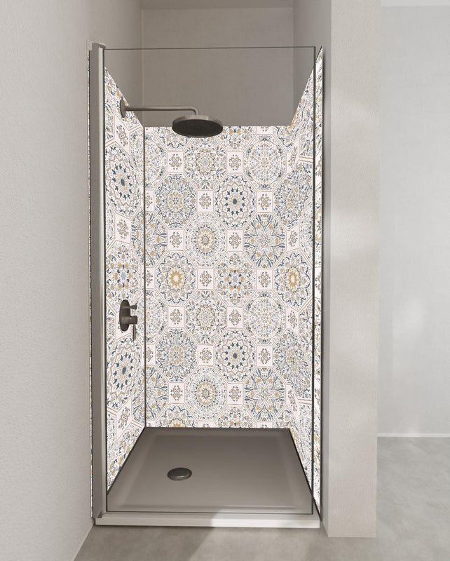 Duschrückwand - Beige Mosaikfliesen Muster mit geometrischen Formen
