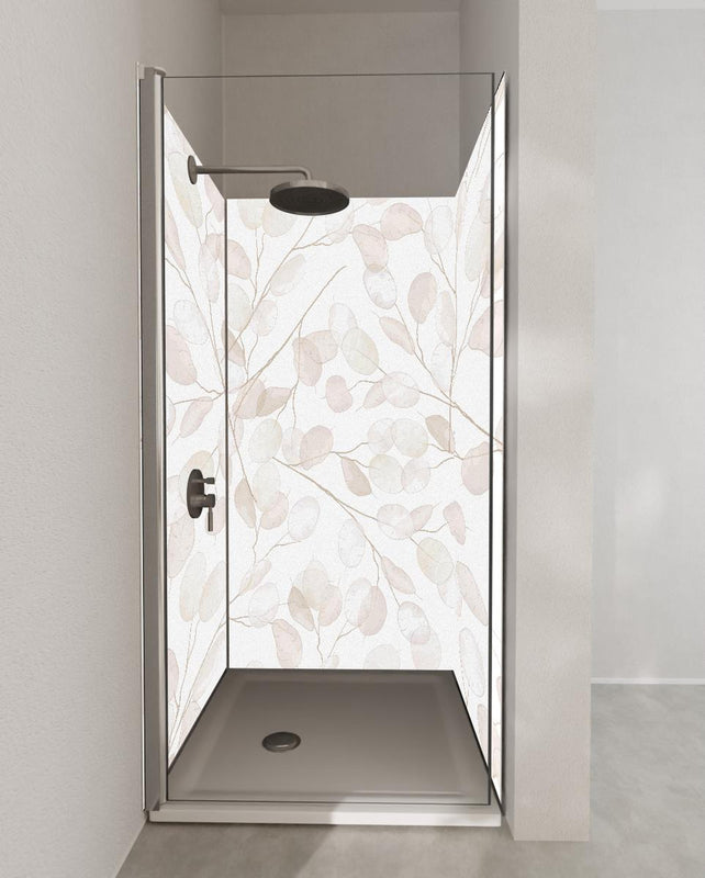 Duschrückwand - Elegante weiße Blätter mit Grauakzenten