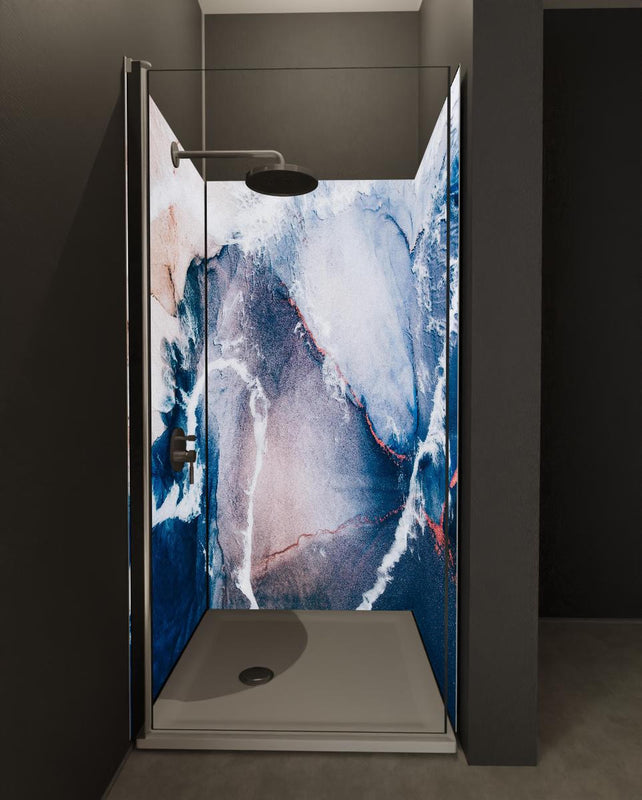Duschrückwand - Marmor Textur in Blau mit Sandwellen