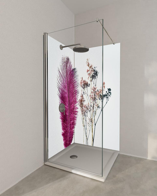 Duschrückwand - Rosa Feder und Trockenblumen