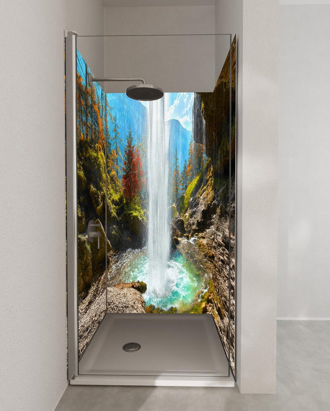 Duschrückwand - türkiser Wasserfall in Slowenien
