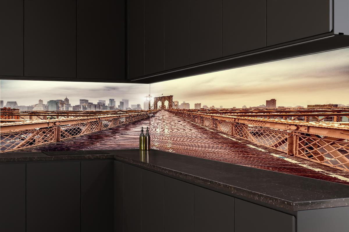 Küchenrückwand - Ansicht der Brücke auf die Stadt