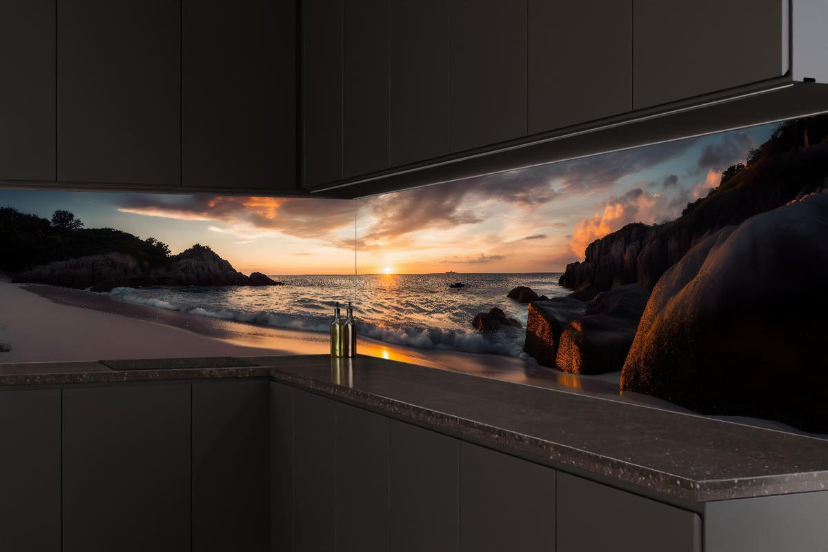 Küchenrückwand - Beeindruckendes Sonnenuntergangs-Strandpanorama