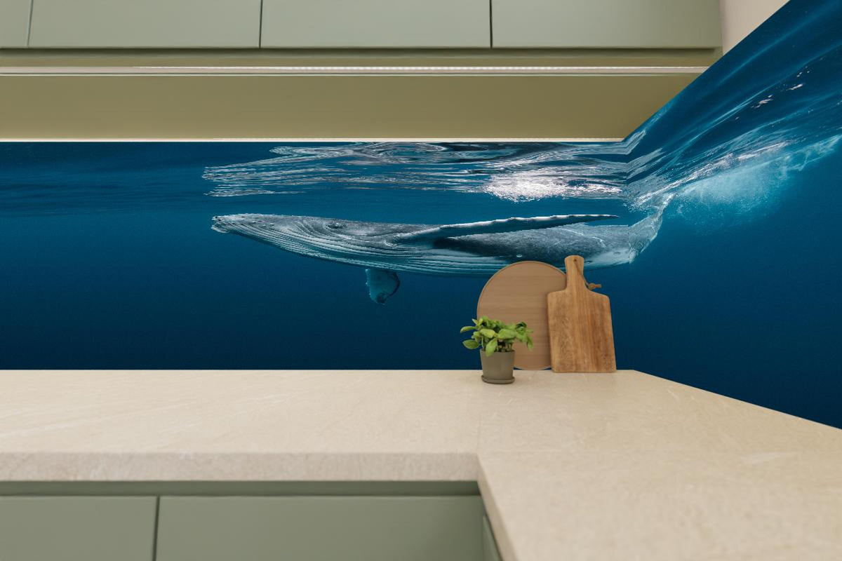 Küchenrückwand - Buckelbaby - nähe Wasseroberfläche