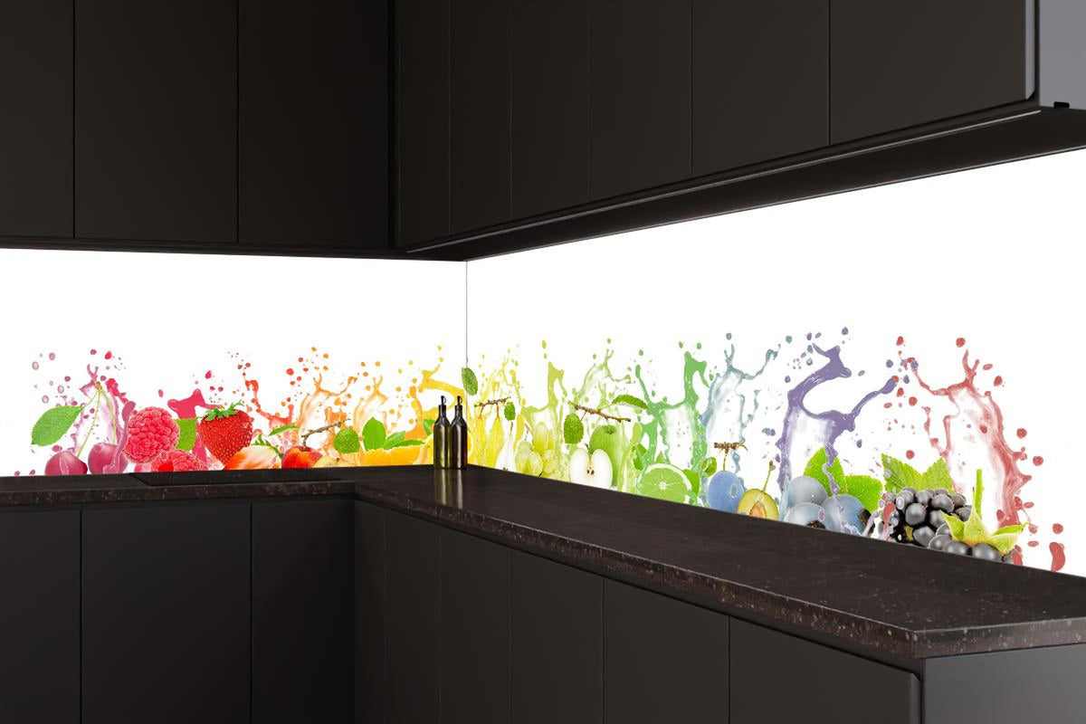 Küchenrückwand - Bunte spritzige Früchte