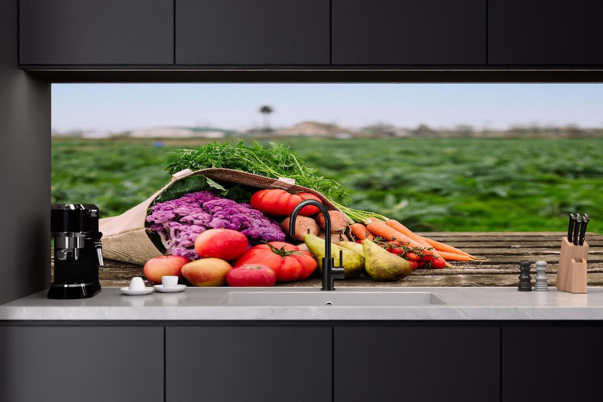Küchenrückwand - Frische Bio-Ernte in Bunt