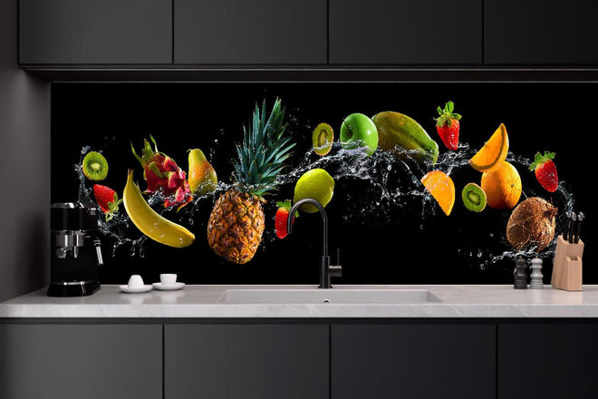 Küchenrückwand - Früchte mit Wasserspritzern