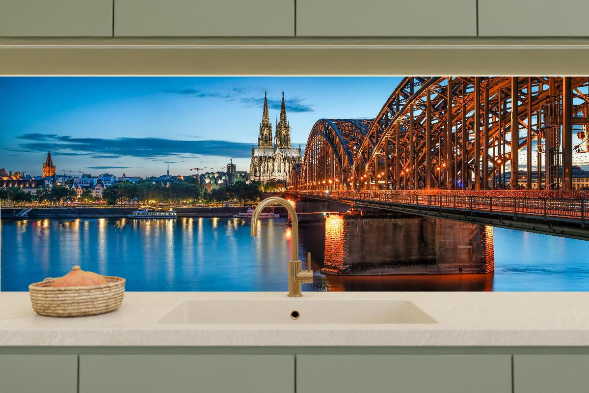 Küchenrückwand - Kölner Dom und Hohenzollernbrücke bei Nacht