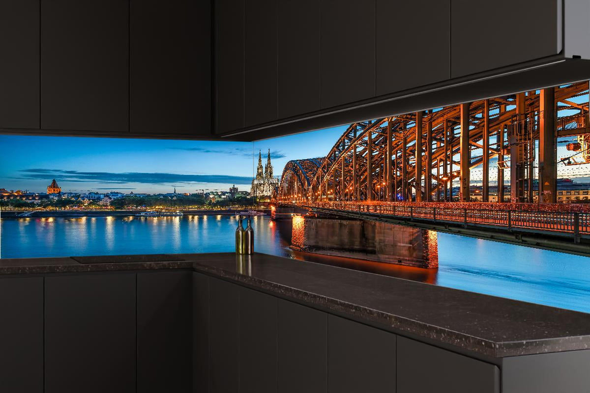 Küchenrückwand - Kölner Dom und Hohenzollernbrücke bei Nacht
