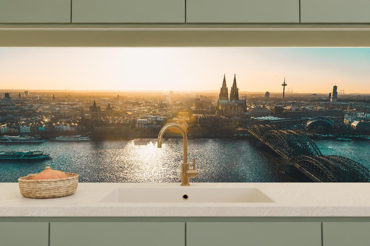 Küchenrückwand - Panoramablick auf Köln bei Sonnenaufgang