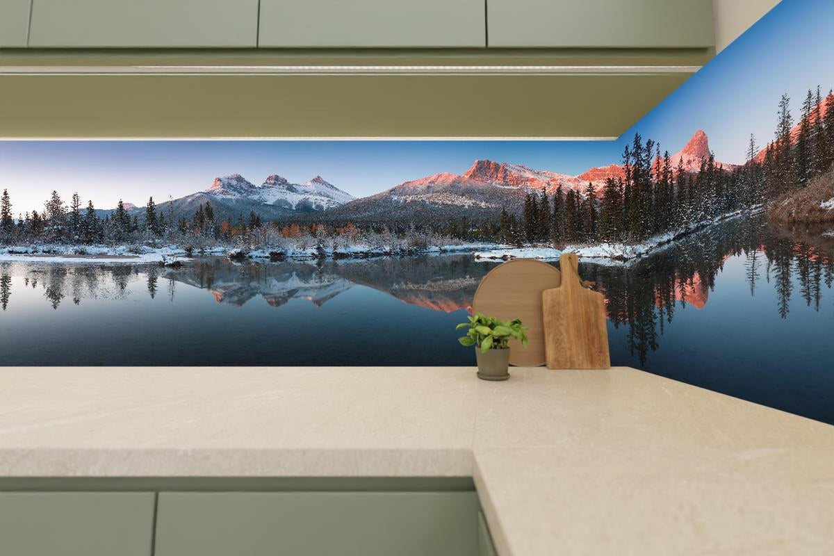 Küchenrückwand - Perfektes Spiegelbild der Drei-Schwestern-Gipfel