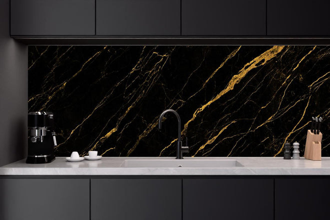 Küchenrückwand - Schwarz goldener Marmor