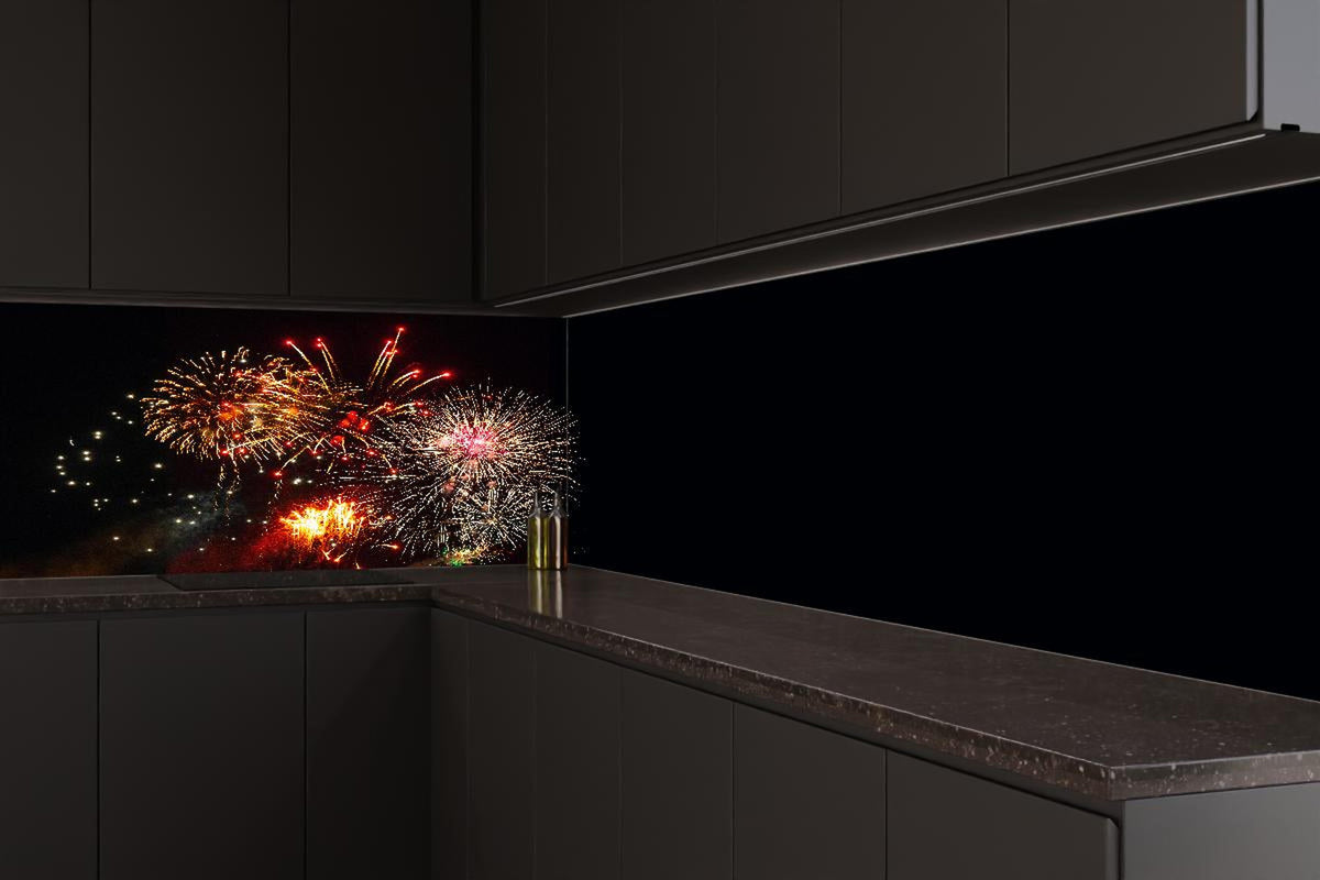 Küchenrückwand - Spektakuläres Neujahrsfeuerwerk in Nacht