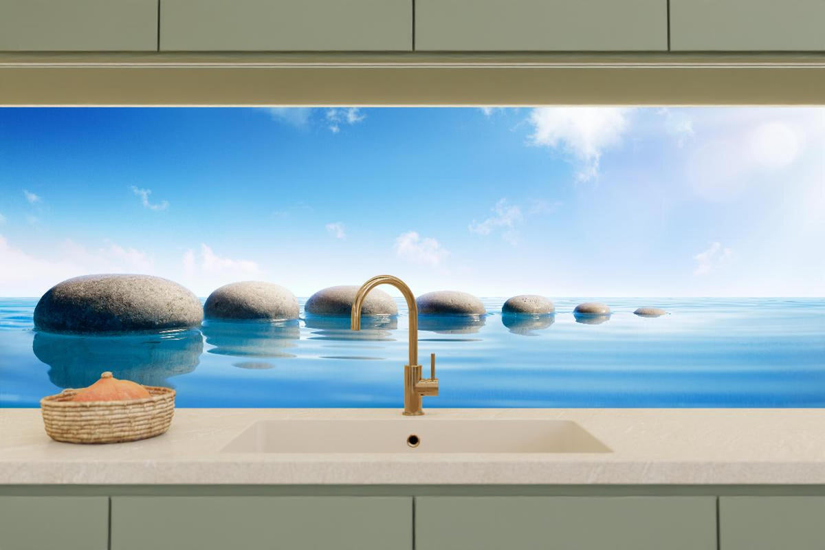 Küchenrückwand - Steinreihe auf Wasser