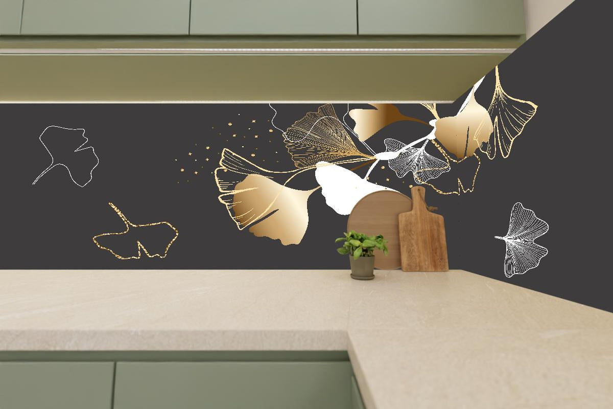 Küchenrückwand - Stilisiertes Ginkgo-Design in Gold und Schwarz