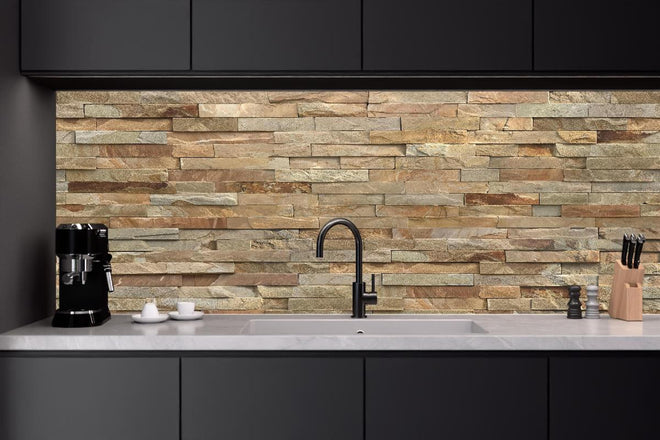 Küchenrückwand - Streifiges Steinwandmuster