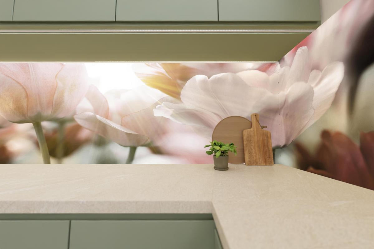 Küchenrückwand - Tulpen in Sonnenstrahlen