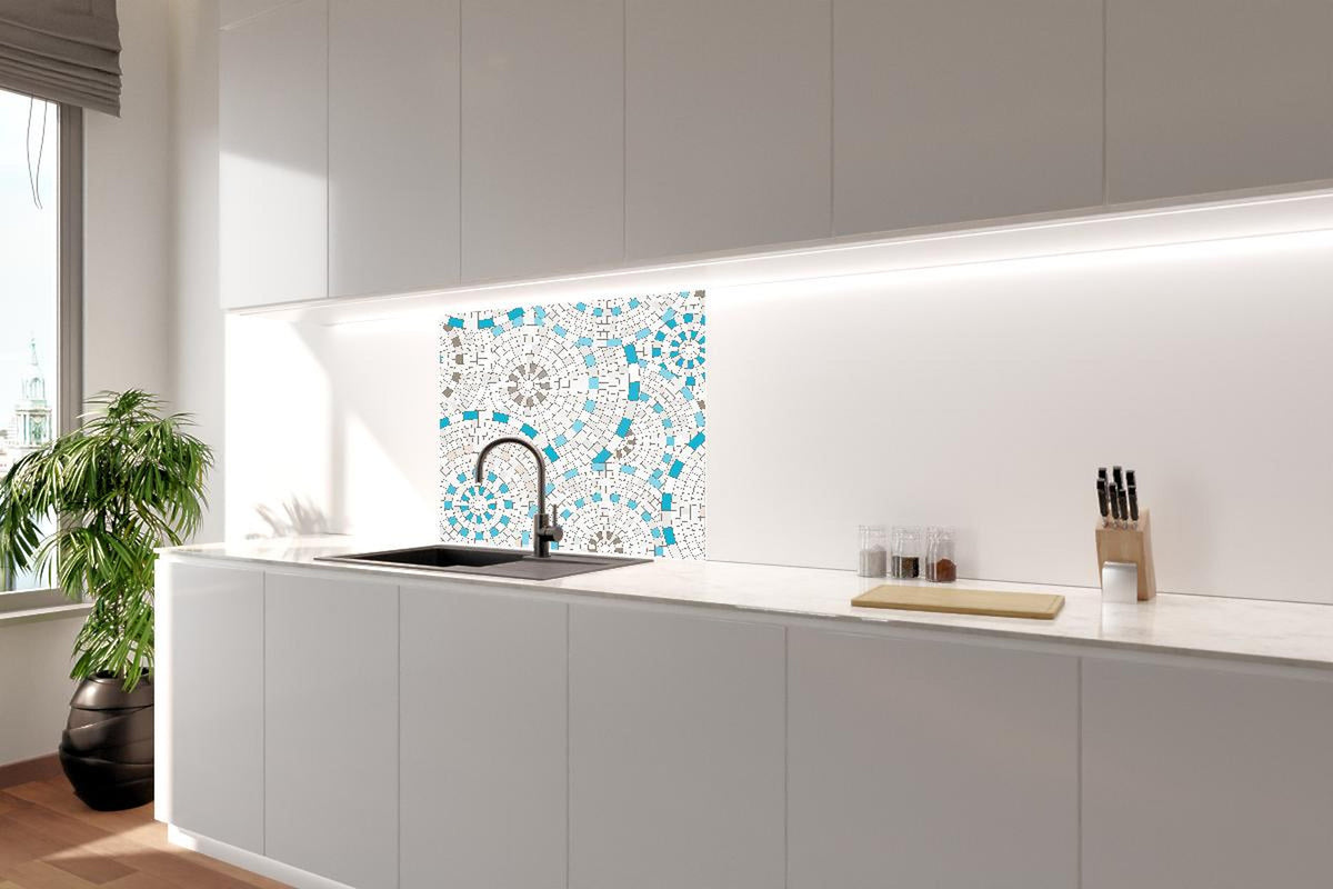Spritzschutz - Moderne weiße Mosaikfliesen mit Farbakzenten