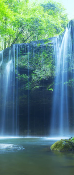 Duschrückwand - Prächtiger Nabigataki-Wasserfall