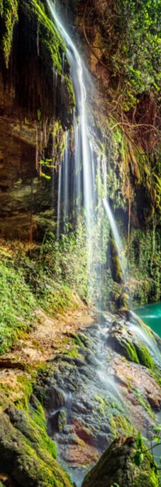 Duschrückwand - Kaskade mit klarem Bach im Libanon