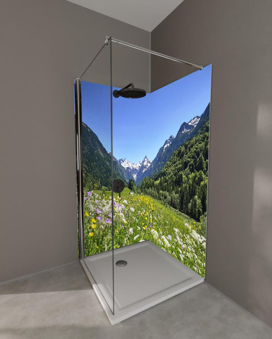 Duschrückwand - Bunte Wiese in den Alpen