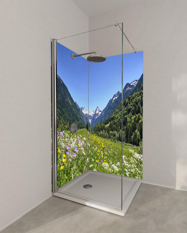 Duschrückwand - Bunte Wiese in den Alpen