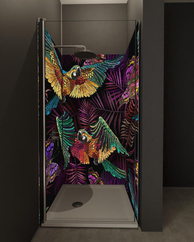 Duschrückwand - Exotisches Paradies mit Ara und Schmetterling