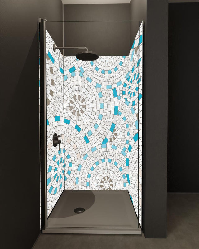 Duschrückwand - Geometrisches Weiß-Blau Mosaik Fliesenmuster