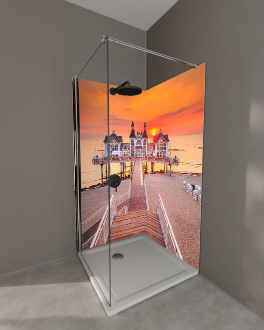 Duschrückwand - Haus auf Wasser bei Sonnenaufgang