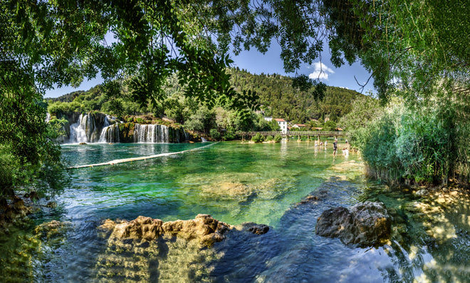 Duschrückwand - Mediterraner Wasserfall