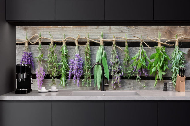 Küchenrückwand - Aromatische Küchenkräuter im Panoramaformat