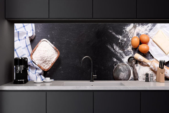 Küchenrückwand - Backzutaten & Küchenutensilien