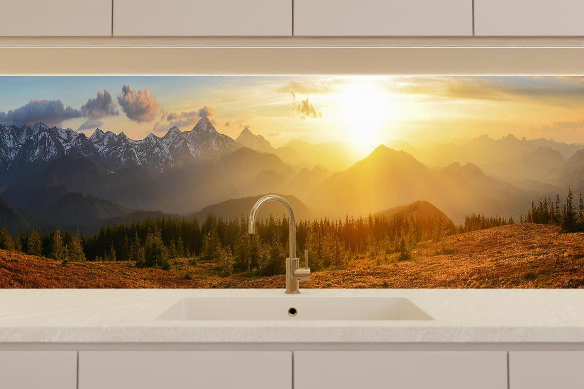Küchenrückwand - Berge im Sonnenuntergang
