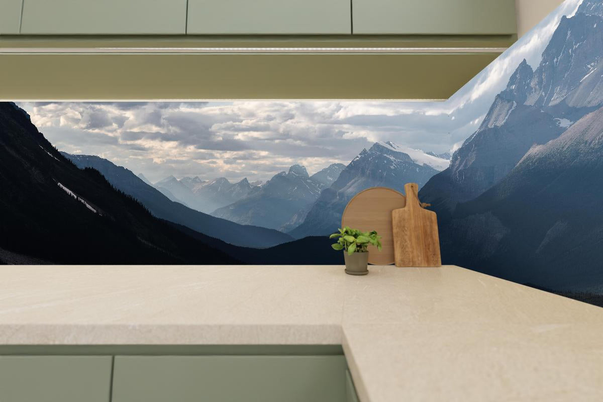 Küchenrückwand - Dramatische Landschaft entlang der Icefields Park