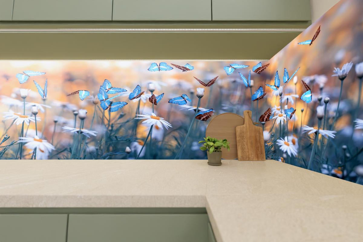 Küchenrückwand - Frühling Naturlandschaft mit wilden Blumen