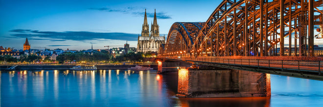 Küchenrückwand - Kölner Dom und Hohenzollernbrücke bei Nacht