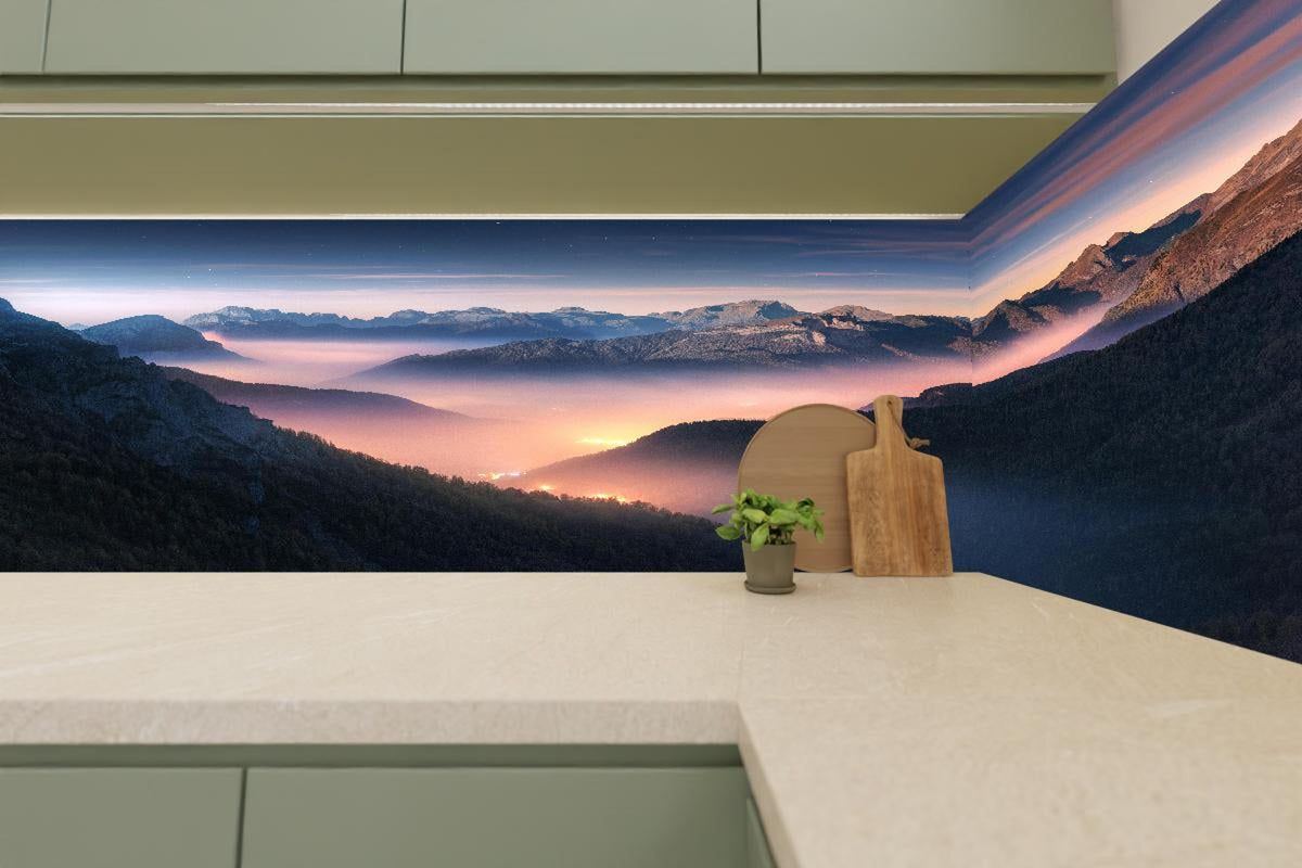 Küchenrückwand - Nebliger Blick auf Dolomiten