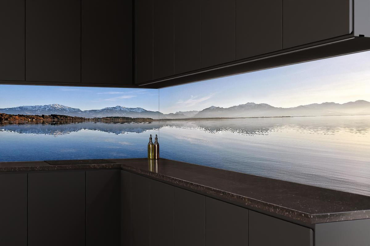 Küchenrückwand - Panorama Bergsee bei Morgendämmerung Bild