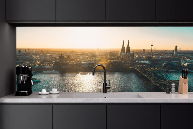 Küchenrückwand - Panoramablick auf Köln bei Sonnenaufgang