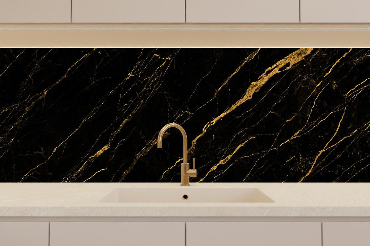 Küchenrückwand - Schwarz goldener Marmor