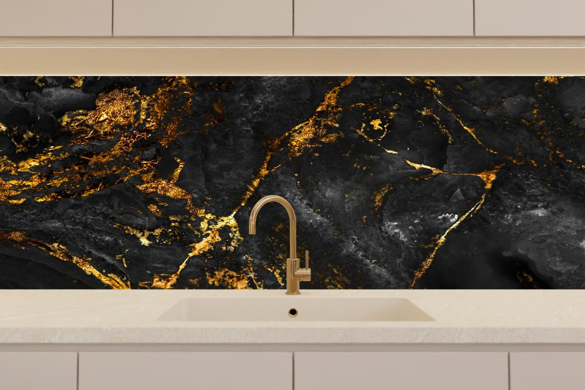 Küchenrückwand - Schwarzer Marmor mit goldenen Adern
