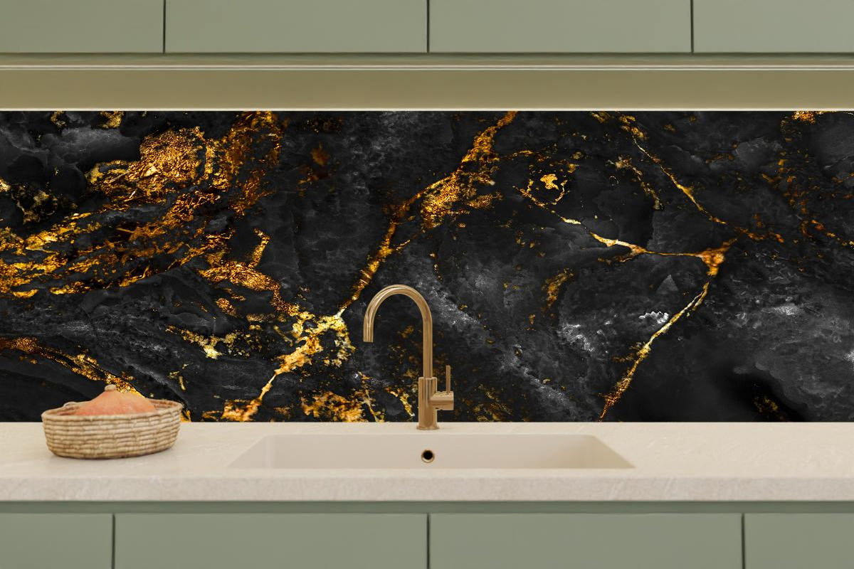 Küchenrückwand - Schwarzer Marmor mit goldenen Adern