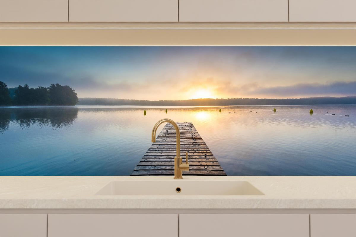 Küchenrückwand - Sonnenaufgang am See mit Nebel