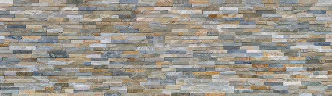 Küchenrückwand - Wand aus farbigen Verblendsteinen