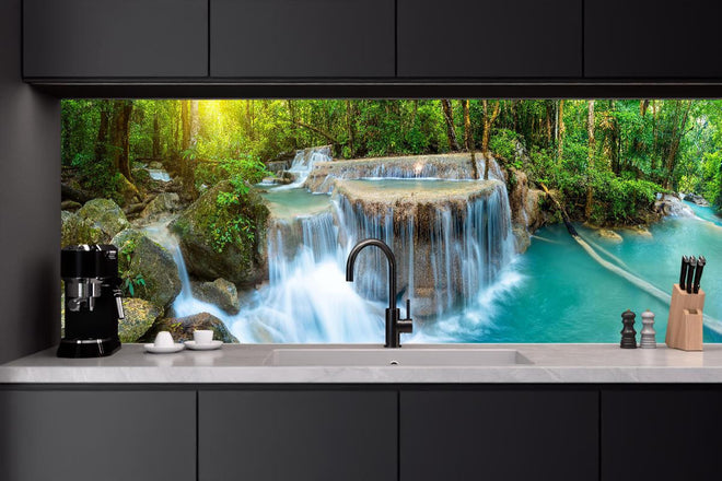 Küchenrückwand - Wasserfall im Wald von Thailand
