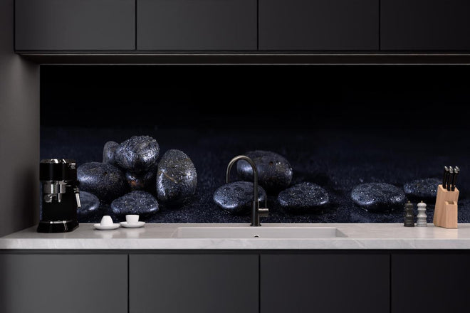 Küchenrückwand - Zen - Schwarze Steine