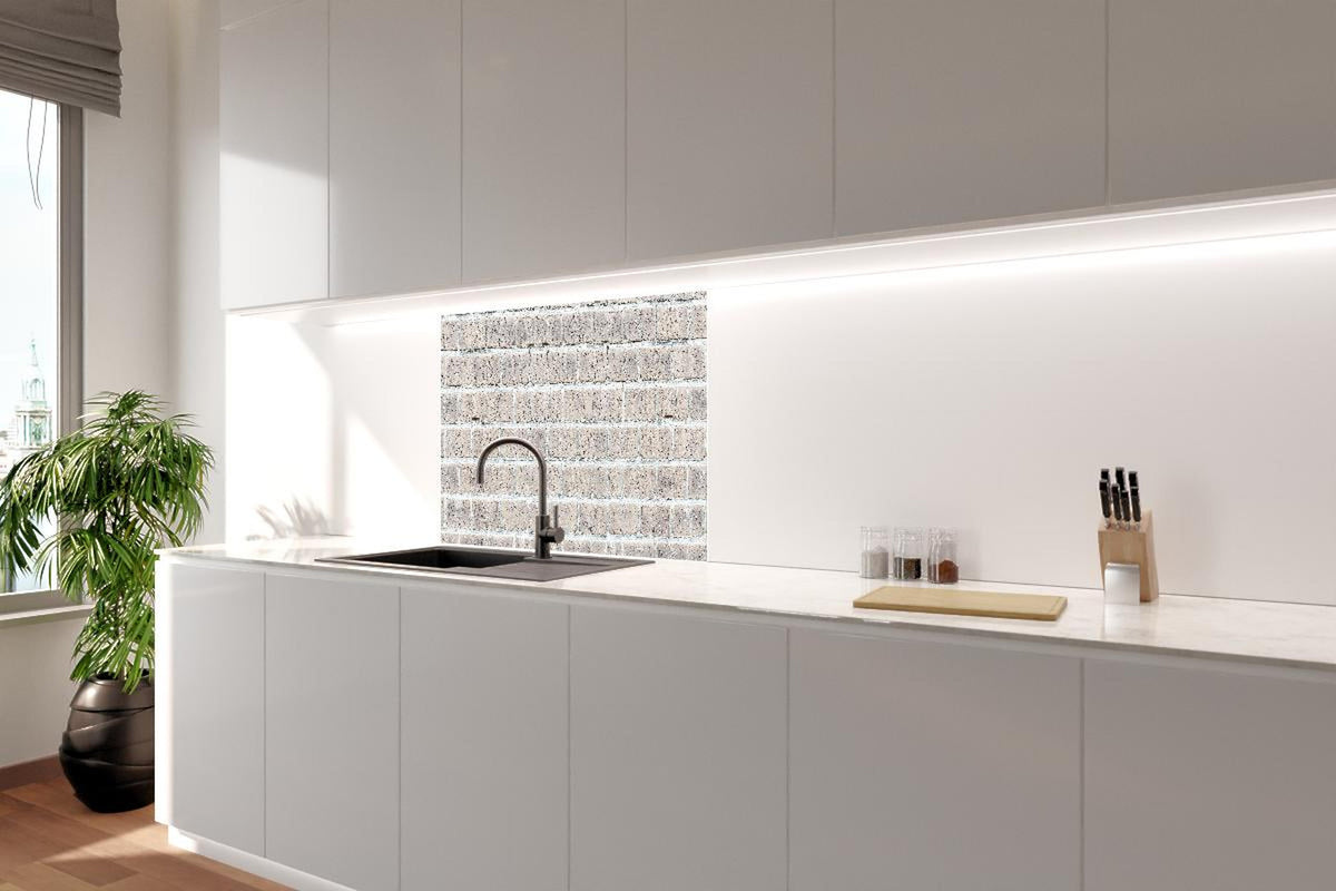 Spritzschutz - Alte weiße Vintage Backsteinmauer