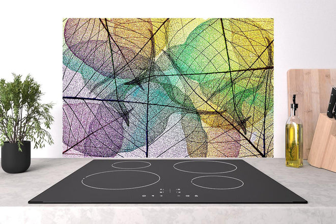 Spritzschutz - Bunte Blätter-Textur auf weißem Hintergrund