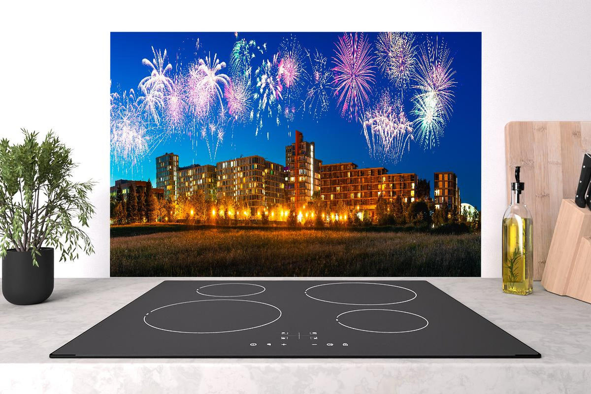 Spritzschutz - Buntes Feuerwerk Milton Keynes Skyline