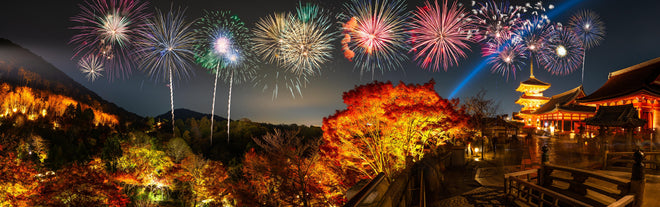 Spritzschutz - Buntes Feuerwerk am Kiyomizu-dera Tempel